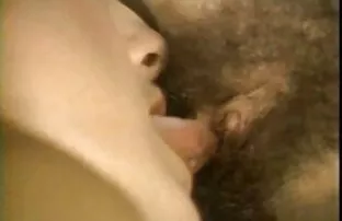 Ngay cả những cam kết sẽ x nhat ban nhất cô muốn nhiều hơn nữa nếu một nhói Rooster là không đủ!